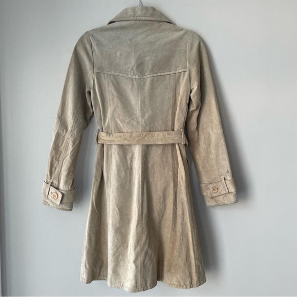 Le Chateau Tan Trench Coat - Picture 8 of 14